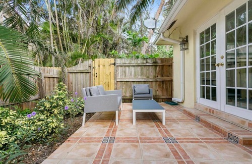 Highland Beach Villa | 19-2: Steps to Highland Beach, Pool, Private Patio