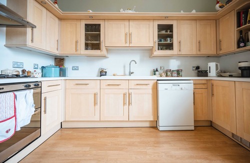 New Town Cottage | 19/4 Union Street - sleeps 5 guests in 3 bedrooms