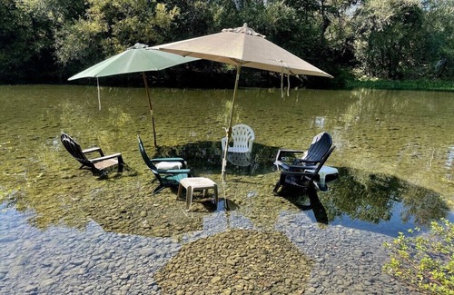 Cloverdale House | 19-Acre Russian River Wine Country Retreat, Private Beaches, beautiful house