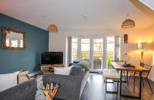 Brynteg House | 19 Parc Delfryn