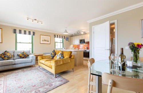 Little Haven Apartment | 19 St Brides Bay