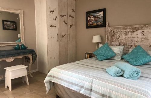 Struisbaai Apartment | 19 Tornyn Street, Struisbay
