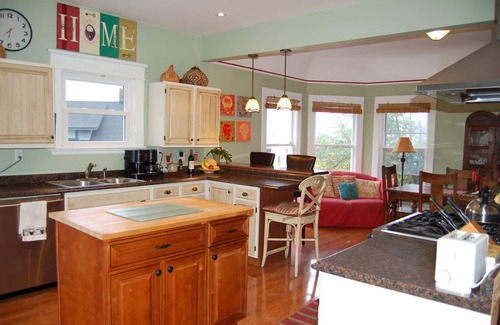 North Admiral House | 1904 Queen Anne Style Home With Stunning Views, Close to Beach & Downtown