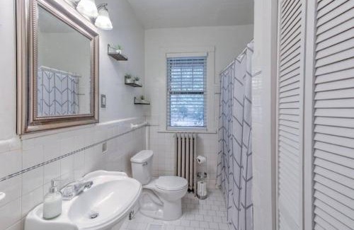 Cooper-Young Historic District House | 1927 Family Craftsman Cottage - Ideal Location