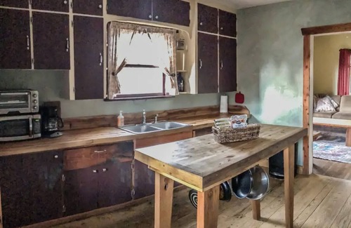 Franklin to the Fort House | 1930's Bungalow, Fenced Yard, Garage and close to Everything!