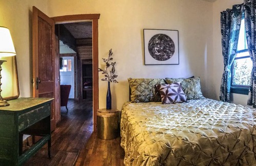 Franklin to the Fort House | 1930's Bungalow, Fenced Yard, Garage and close to Everything!
