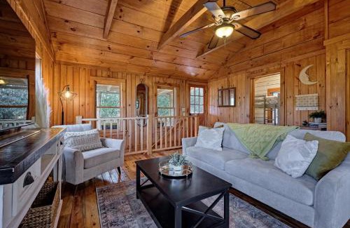 Mirror Lake House | 1930's Highlands Hideaway