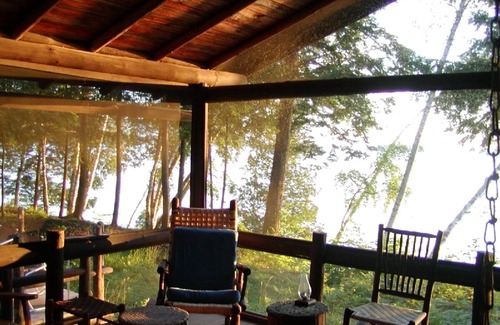 Glen Arbor Cabin | 1936 Lakefront Log Cabin - Historic Big Glen Lake Family Retreat Dunes Lakeshore