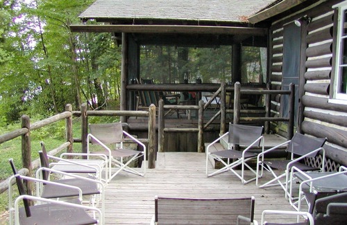 Glen Arbor Cabin | 1936 Lakefront Log Cabin - Historic Big Glen Lake Family Retreat Dunes Lakeshore