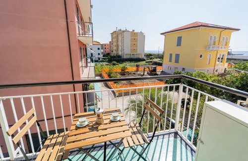 Cavi Apartment | 194 - A casa di Andrea, Cavi di Lavagna a soli 80metri dal mare - PARCHEGGIO PRIVATO SOLO PER AUTO DI DIMENSIONI RIDOTTE O MOTO
