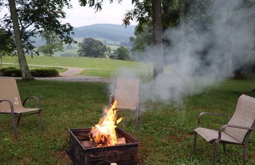 Alleghany County House | 1945 Farmhouse Charmer This is What You Come to the Country for! 12 mins Sparta