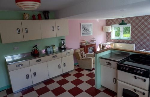 Kilkhampton House | 1950's styled Bungalow close to Cornwall Coast in quiet surroundings.