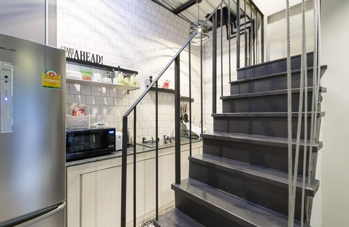 Wang Burapha Phirom House | 196 Oldtown Chic