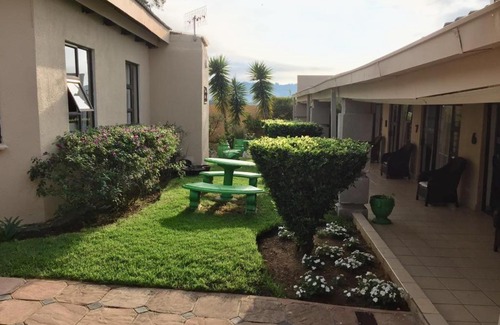 Newcastle Bed & Breakfast | 196 on Victoria B&B