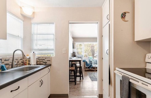 Point Loma Heights House | 1960 Ocean Beach Bungalow w Parking-sleeps 4