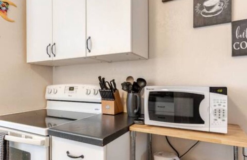 Point Loma Heights House | 1960 Ocean Beach Bungalow w Parking-sleeps 4