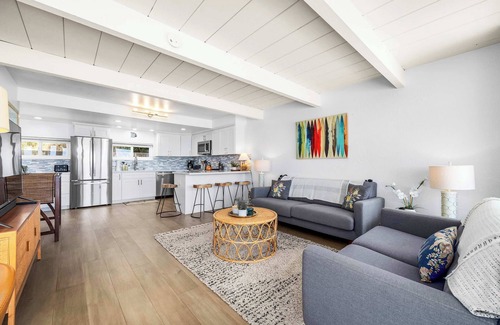 Rio del Mar House | 1960's Rio Del Mar Beach House - Stunning Views!