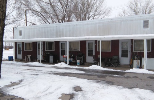 Coalville House | 1960's roadside motel in mountain country, Summit County, Utah near Park City