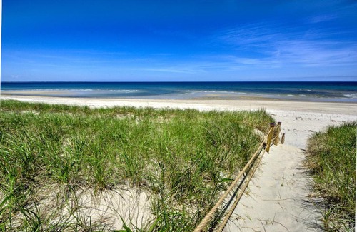 East Sandwich House | 197 A North Shore Boulevard East Sandwich - Cape Cod