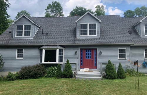 Stanfordville House | 1990s Cape Cod in Upstate NY