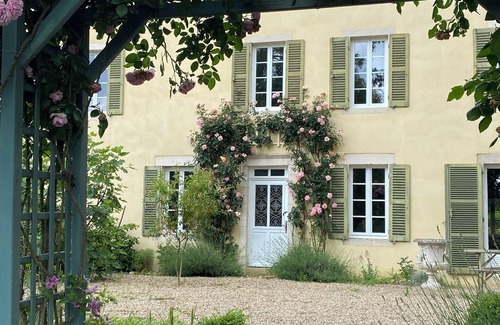 Tailly House | 19th century manor house "la belle vie" 14/15 persons 5 min from Beaune
