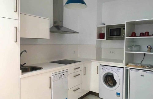San Julian Apartment | 19th Century Restored House in Seville's Historic Center, 2 Bright Bedrooms