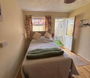 Milford Haven Apartment | 1A Butty Bach