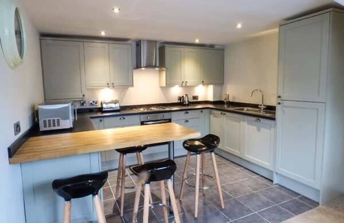 Tideswell Cottage | 1A Market Square