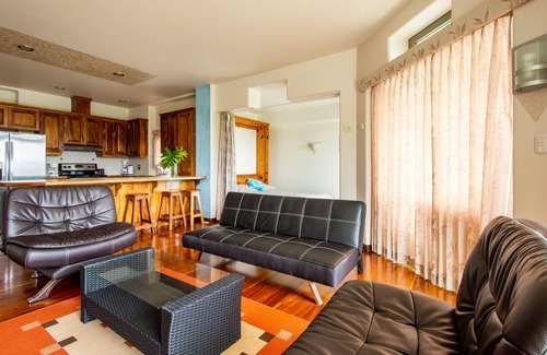 Naranjos Agrios Condo | 1B/1Den CONDO SUITE with BREATHTAKING LAKE VIEWS