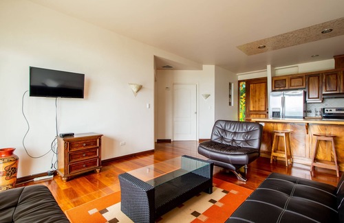 Naranjos Agrios Condo | 1B/1Den CONDO SUITE with BREATHTAKING LAKE VIEWS