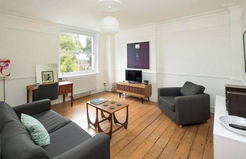 Woodberry Down Apartment | 1BD Flat Stoke Newington Well Connected CityCentre