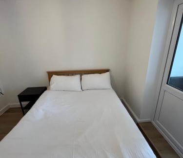 Custom House Apartment | 1BD Flat with Patio - 5 min to London City Airport