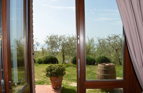 Lisciano Niccone House | 1Bdr flat in villa with fantastic view Trasimeno lake and pool