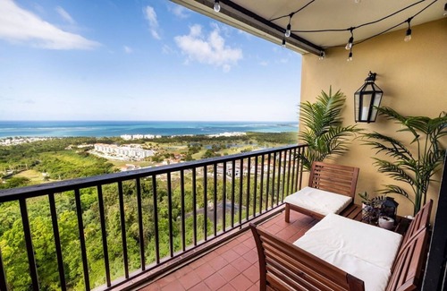 Zarzal Apartment | 1Bed/1.5Bath Ocean View Condo.