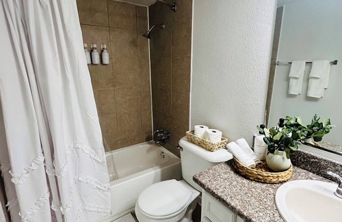 Edgebrook Apartment | 1bedroom apartment comfortable and quiet 😊