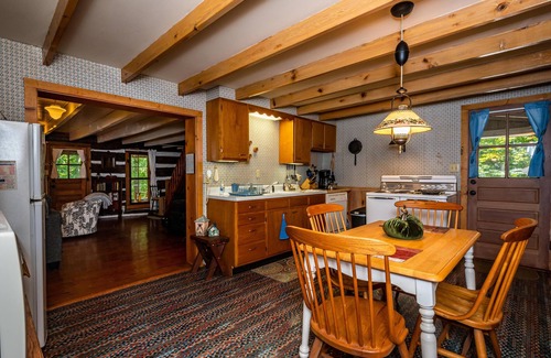 Nashville Cabin | 1BR, 1BA Log Cabin