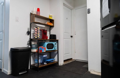 Ontario House | 1BR/1BA Private Queen | Pet Friendly | Ontario