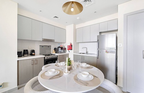 Madinat Zayed Apartment | 1BR 3802 Forte Tower 2