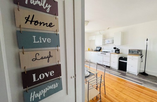 Elkins Park Apartment | 1BR Apartment near Train Station