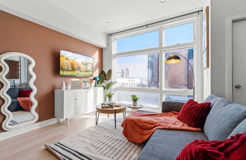 Fairmount Apartment | 1BR | BSL Subway | Steps to Met | Family Friendly