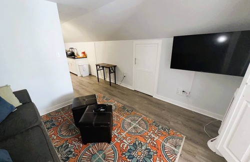Capital View Apartment | 1BR close to hospitals