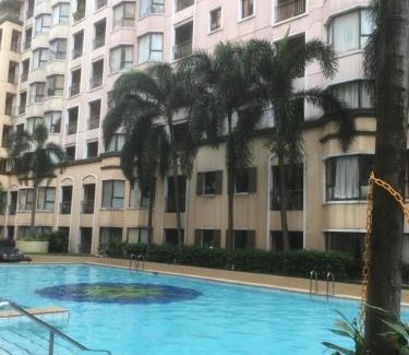Pasay Apartment | 1BR Condo at Montecito Newport City Residential Resort across NAIA and Marriott Hotel