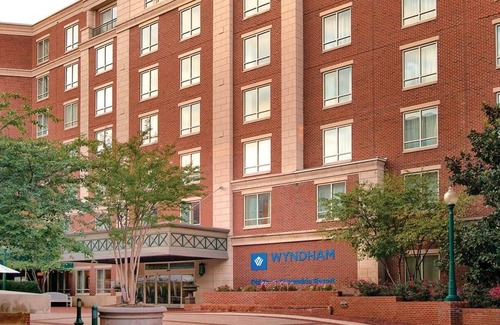 Old Town West Condo | 1br Condo Close to U.S. Capitol