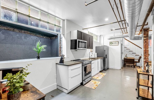 Downtown Greensboro Condo | 1BR Condo in the heart of the City