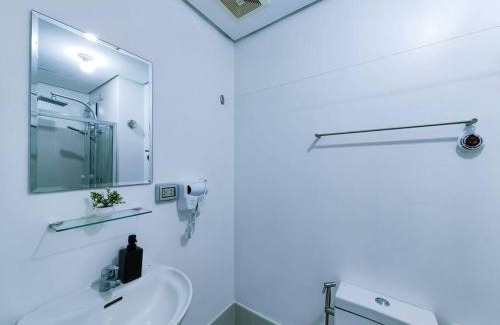 Barangka Ilaya Apartment | 1BR Condotel with Balcony at SM Light Residences #LT06