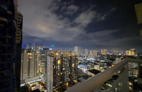 Barangka Ilaya Apartment | 1BR Condotel with Balcony at SM Light Residences #LT09