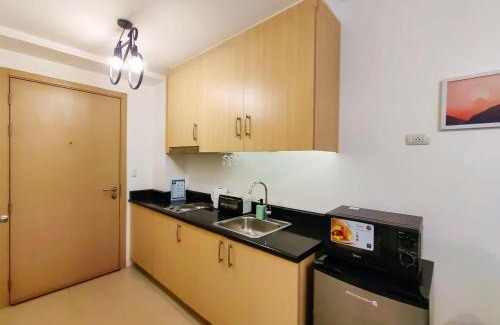 Barangka Ilaya Apartment | 1BR Condotel with Balcony at SM Light Residences #LT02-1
