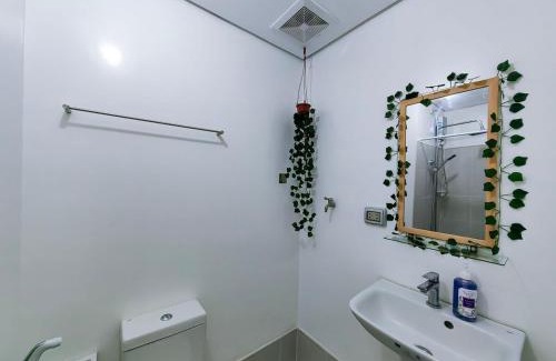 Barangka Ilaya Apartment | 1BR Condotel with Balcony at SM Light Residences #LT03-1