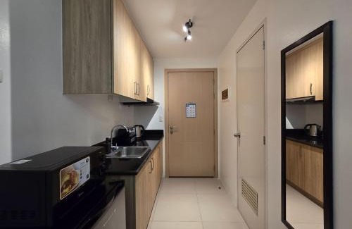 Barangka Ilaya Apartment | 1BR Condotel with Balcony at SM Light Residences #LT07-1