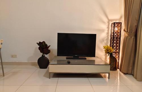 Chow Kit Apartment | 1BR cozy apartment Regalia Residence the sky pool suite